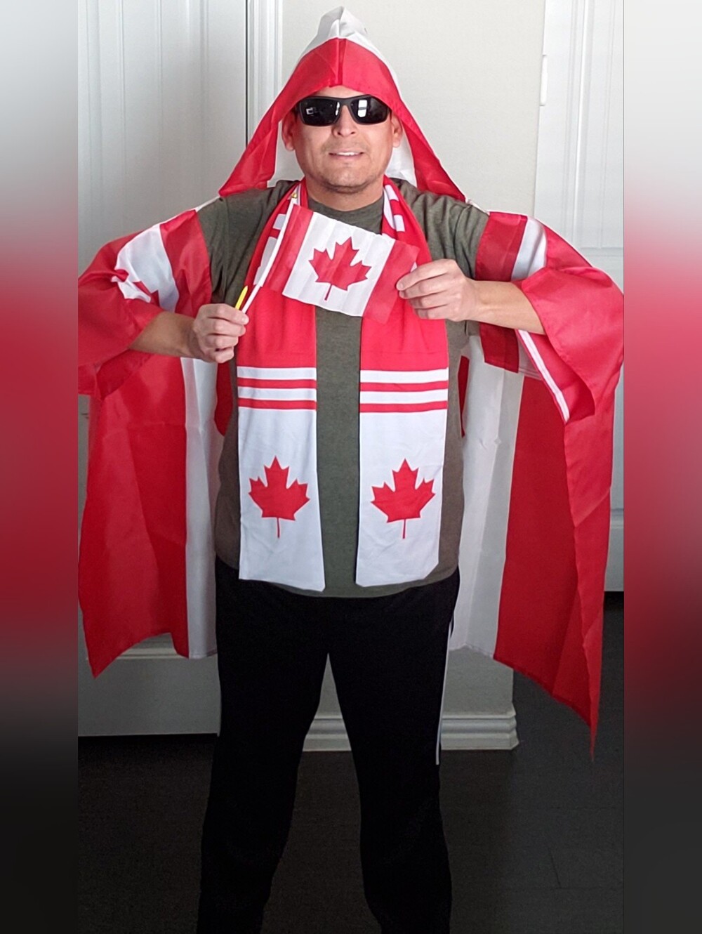 CANADA 2026 World Cup souvenir fan kit big flag scarf hat - Picture 6 of 8
